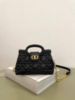 ديور حقيبة نسائية 3518