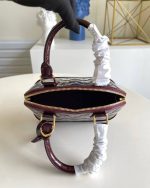 LOUIS VIITTON women bag 3578 - Image 7