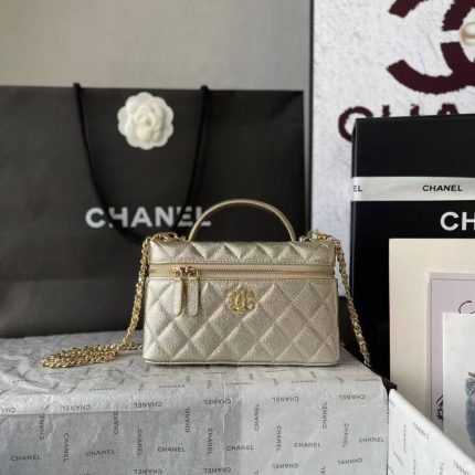 حقيبة شانيل نسائية 3765