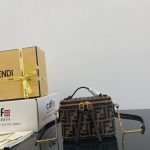 فندي حقيبة نسائية