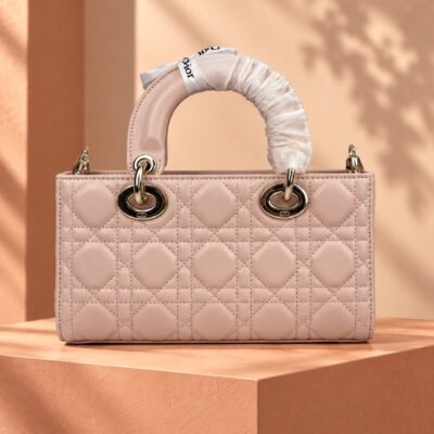 ديور حقيبة نسائية 4190